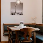 Falkner Апартаменты *