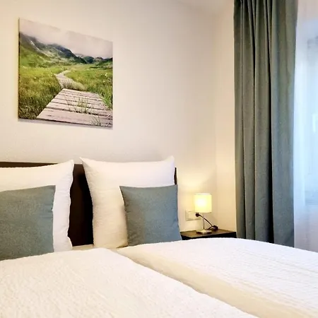 Falkner Apartman *